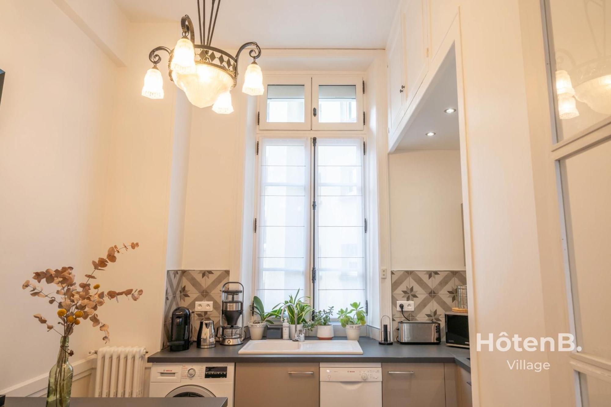 "Les Effrontes" Louis Blanc Charming Apartment Лимож Экстерьер фото