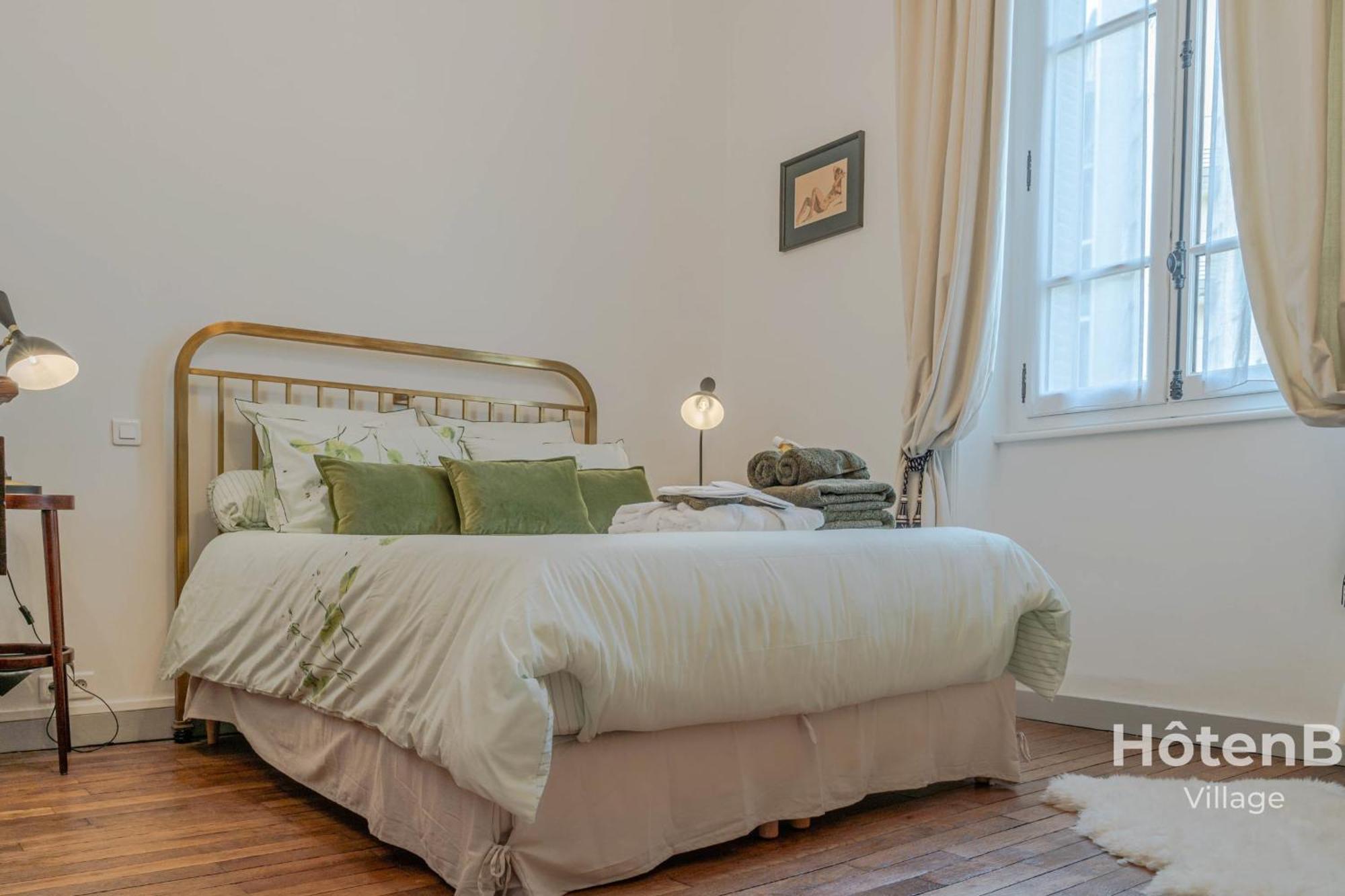 "Les Effrontes" Louis Blanc Charming Apartment Лимож Экстерьер фото