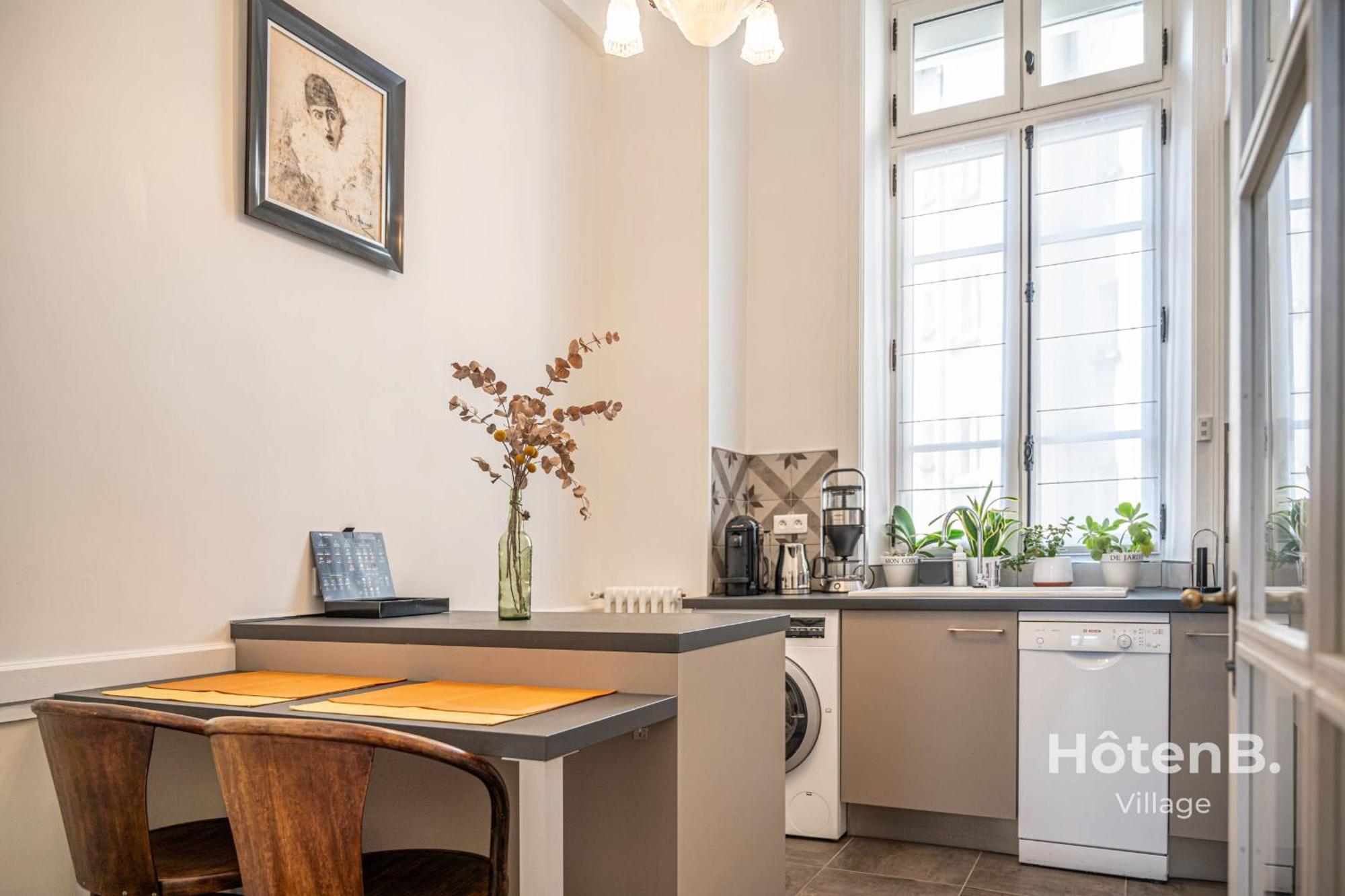"Les Effrontes" Louis Blanc Charming Apartment Лимож Экстерьер фото