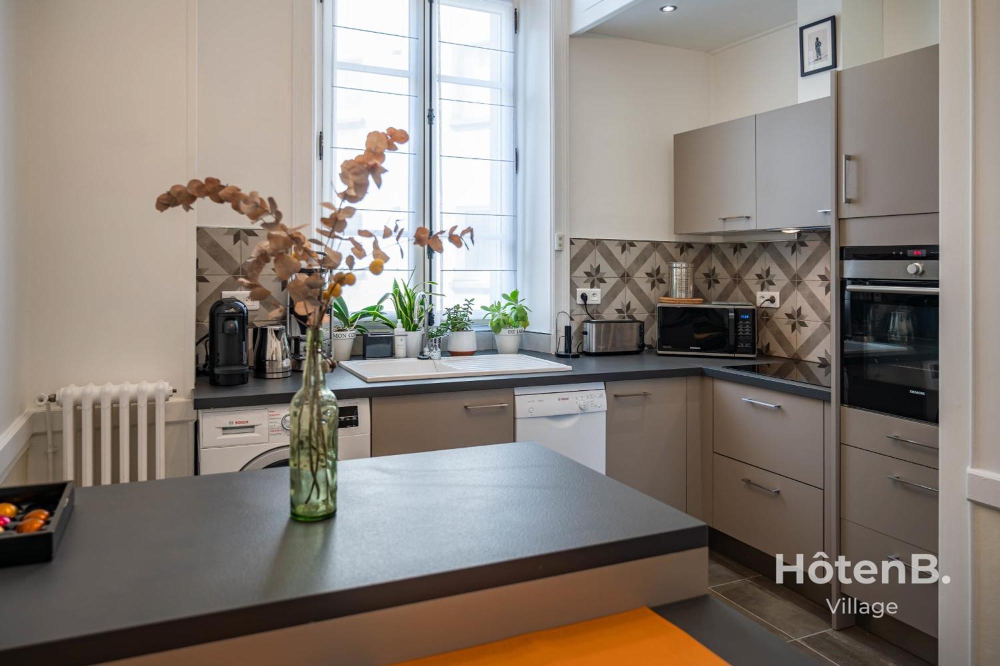 "Les Effrontes" Louis Blanc Charming Apartment Лимож Экстерьер фото