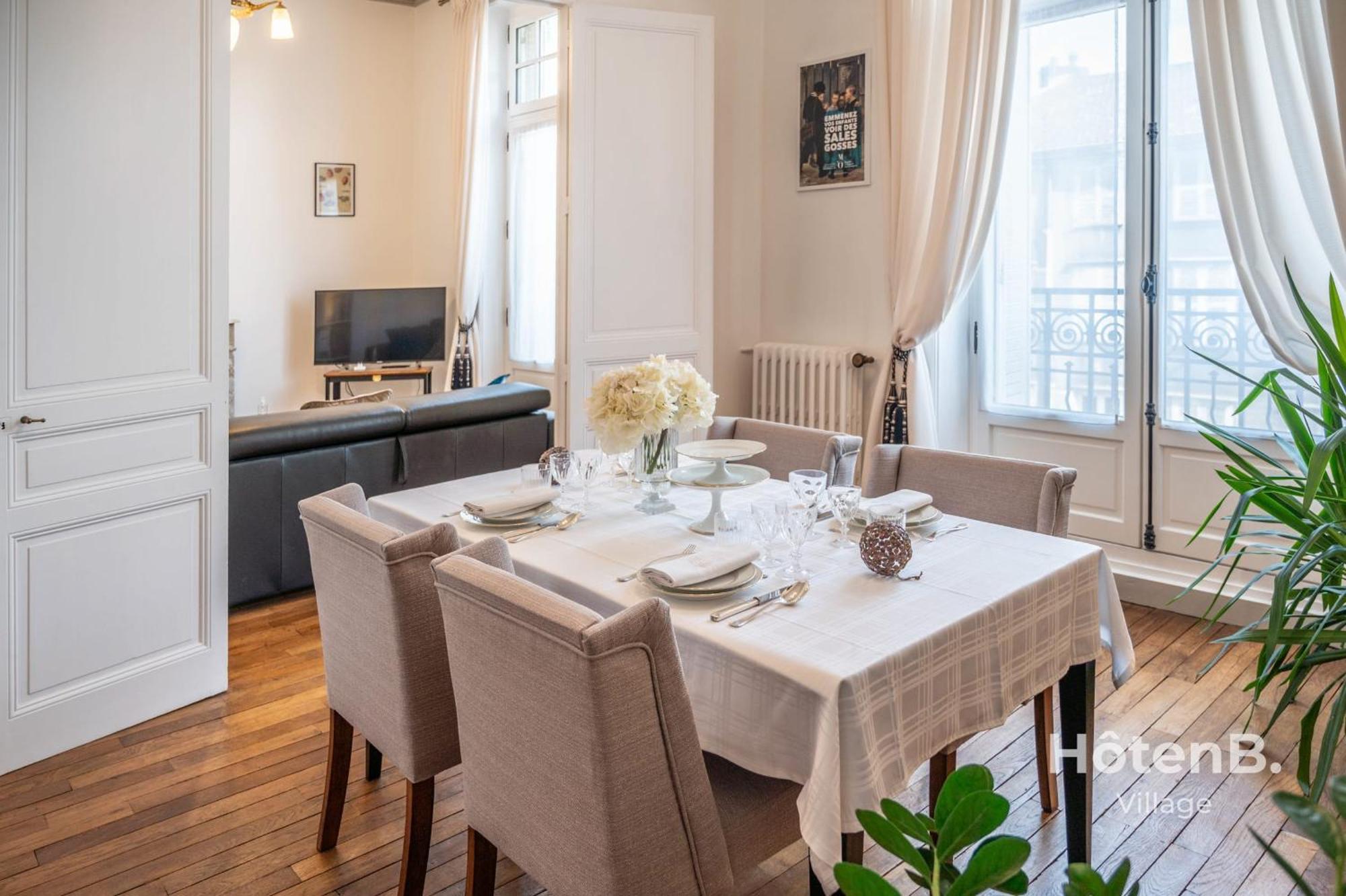 "Les Effrontes" Louis Blanc Charming Apartment Лимож Экстерьер фото